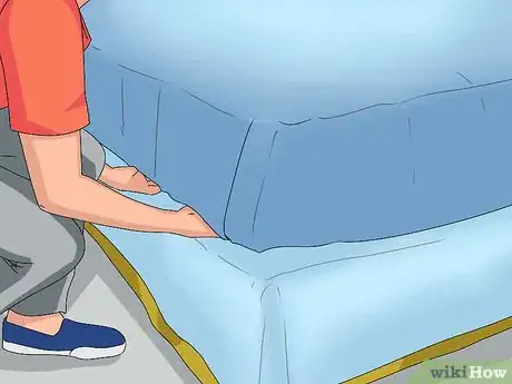 Image intitulée Make a Bed Neatly Step 6