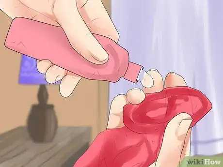 Image intitulée Use a Female Condom Step 6