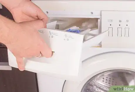 Image intitulée Clean a Front Load Washer Step 10