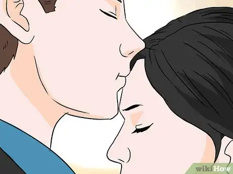 Image intitulée Kiss in a Variety of Ways Step 15