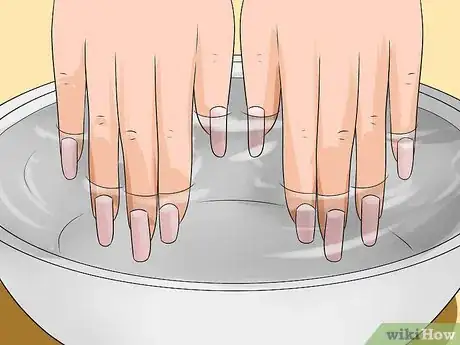 Image intitulée Grow Long, Strong Nails Step 11