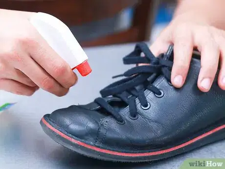 Image intitulée Clean Road Salt off Leather Shoes Step 6