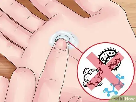 Image intitulée Wear Contact Lenses Step 12