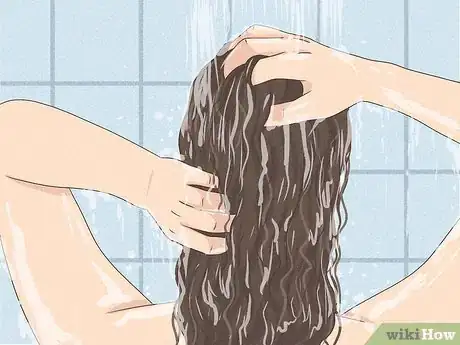 Image intitulée Define Curly Hair Step 5