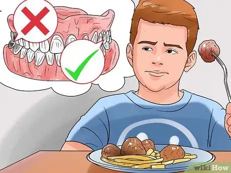 Image intitulée Remove Food out of Holes from Extracted Wisdom Teeth Step 12