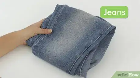 Image intitulée Rip Your Own Jeans Step 1