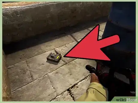 Image intitulée Defuse a Bomb in Counter Strike Step 4