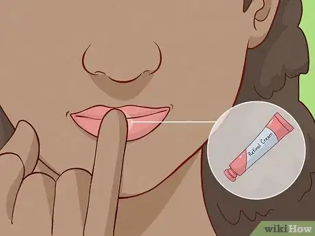 Image intitulée Make Your Lips Smooth Step 9