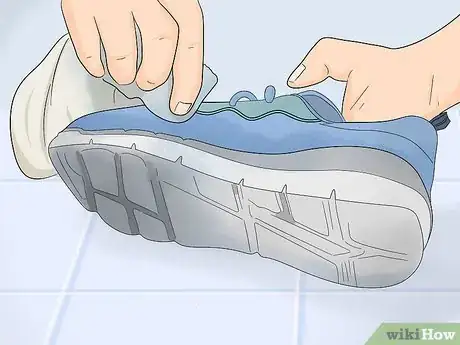 Image intitulée Clean Skechers Shoes Step 5