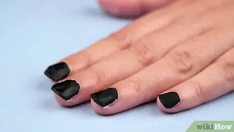 Image intitulée Make Matte Nail Polish Step 27