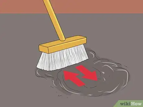 Image intitulée Clean Up Oil Spills Step 10