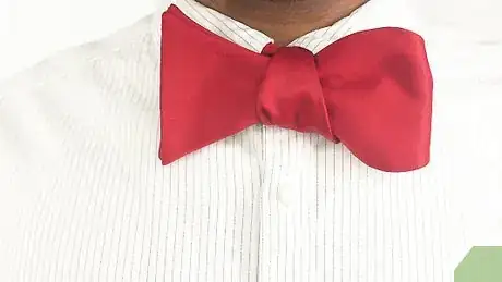 Image intitulée Tie a Bow Tie Step 14