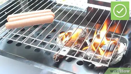 Image intitulée Cook Hot Dogs Step 2