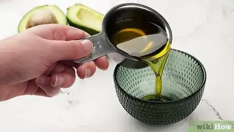 Image intitulée Make an Olive Oil Hair Mask Step 1