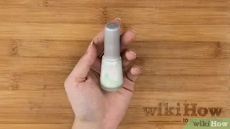 Image intitulée Make Nail Glue Step 9