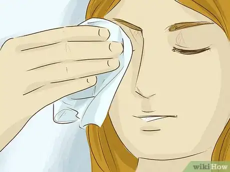 Image intitulée Use Eye Drops Step 5