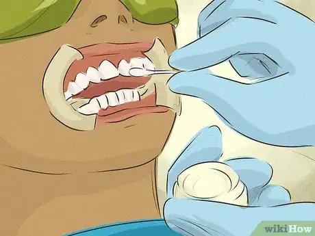 Image intitulée Whiten Teeth Step 24