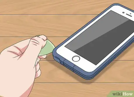 Image intitulée Clean a Lifeproof Case Step 11