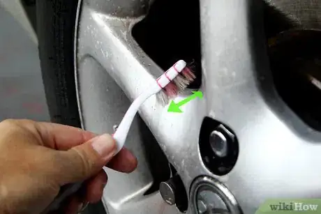 Image intitulée Remove Brake Dust from Aluminum Wheels Step 16