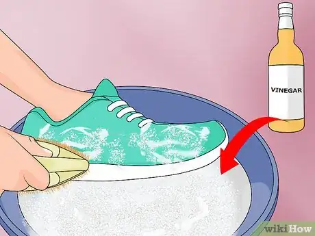 Image intitulée Disinfect Used Shoes Step 7