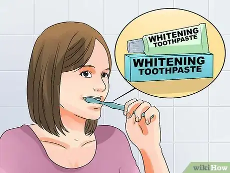 Image intitulée Whiten Your Teeth when You Have Braces Step 1