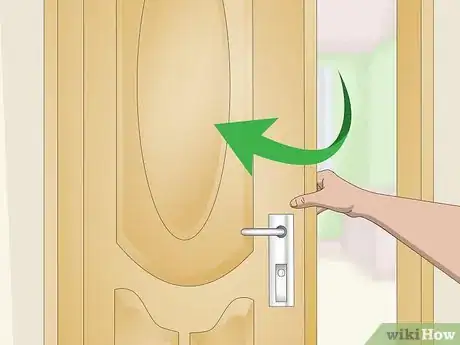 Image intitulée Hang a Door Mirror Step 14