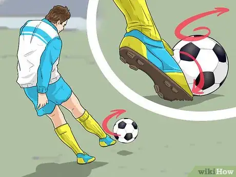 Image intitulée Curve a Soccer Ball Step 6