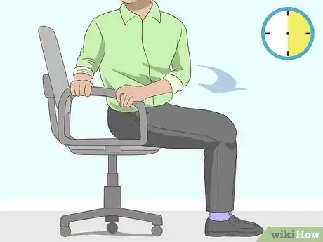 Image intitulée Sit at Work If You Have Back Pain Step 13