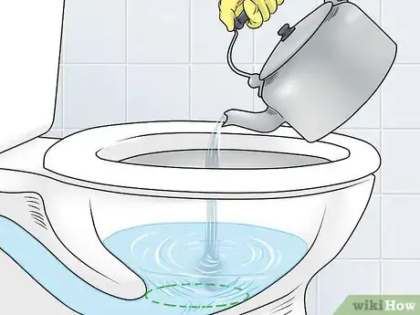 Image intitulée Unclog a Toilet Step 11