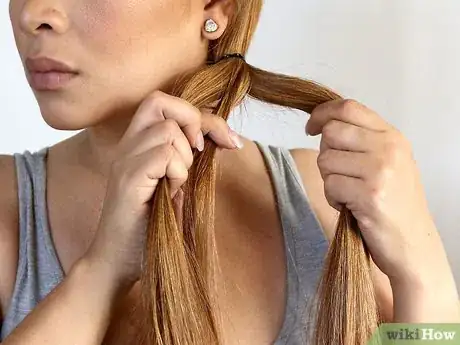 Image intitulée Do a Fish Tail Plait in Your Hair Step 19