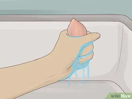 Image intitulée Use a Beauty Blender Step 2