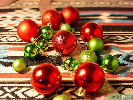 Image intitulée Decorate a Christmas Tree Elegantly Step 3