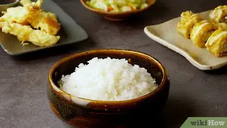 Image intitulée Eat Rice with Chopsticks Step 4