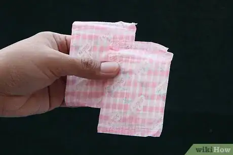 Image intitulée Know if You're Ready to Wear a Panty Liner Step 4