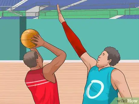 Image intitulée Play Basketball Step 22