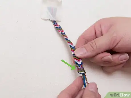 Image intitulée Make Bracelets out of Thread Step 17