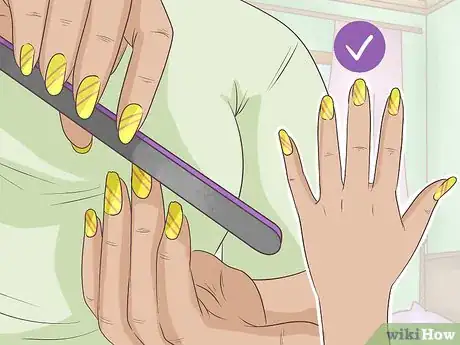 Image intitulée Cut Acrylic Nails Step 6