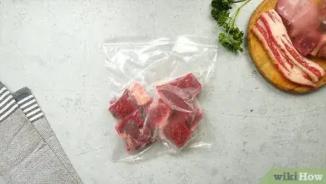 Image intitulée Preserve Meat Step 1