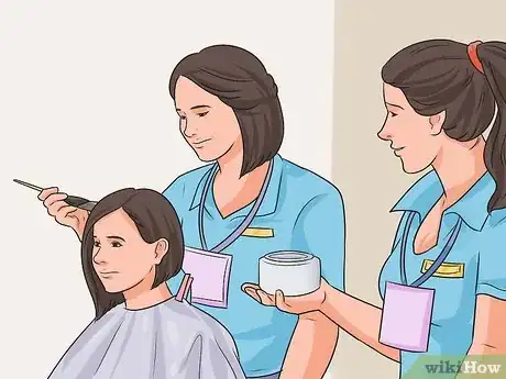 Image intitulée Be a Hairdresser Step 4