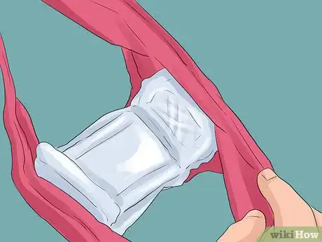 Image intitulée Stay Clean and Smelling Fresh on Your Period Step 11