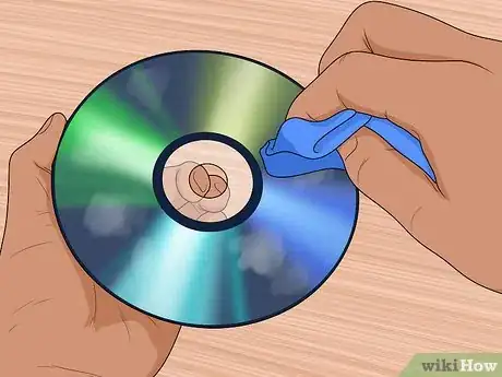 Image intitulée Clean a Game Disc Step 5