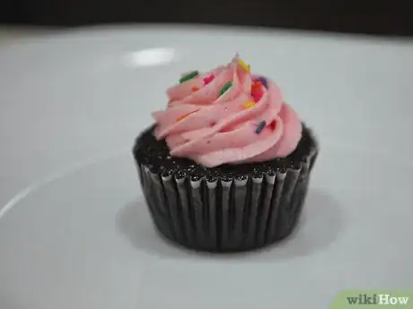 Image intitulée Eat a Cupcake Step 10