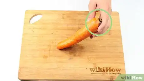 Image intitulée Peel a Carrot Step 11