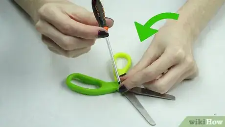 Image intitulée Sharpen Scissors Step 9