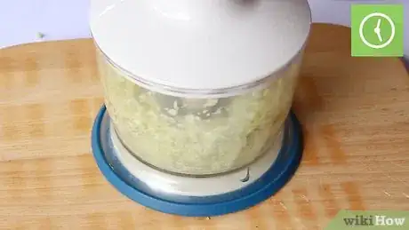 Image intitulée Shred Lettuce and Cabbage, Restaurant Style Step 19