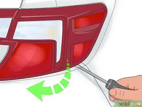 Image intitulée Fix Car Tail Lights Step 5