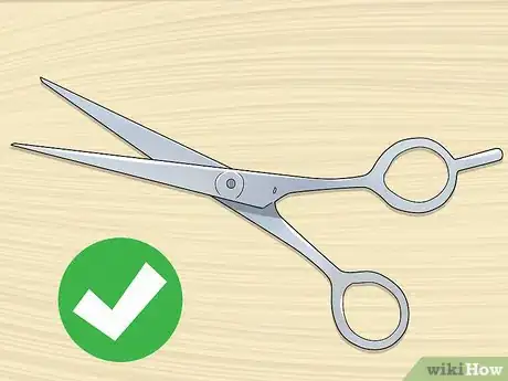Image intitulée Cut Your Own Hair (Men) Step 11