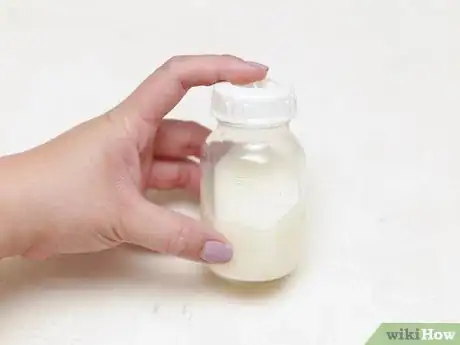 Image intitulée Prepare Milk for Baby Step 17