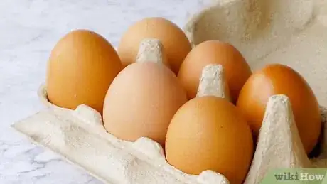 Image intitulée Cook Hard Boiled Eggs Without Cracking Step 2