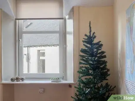 Image intitulée Decorate a Christmas Tree Elegantly Step 2